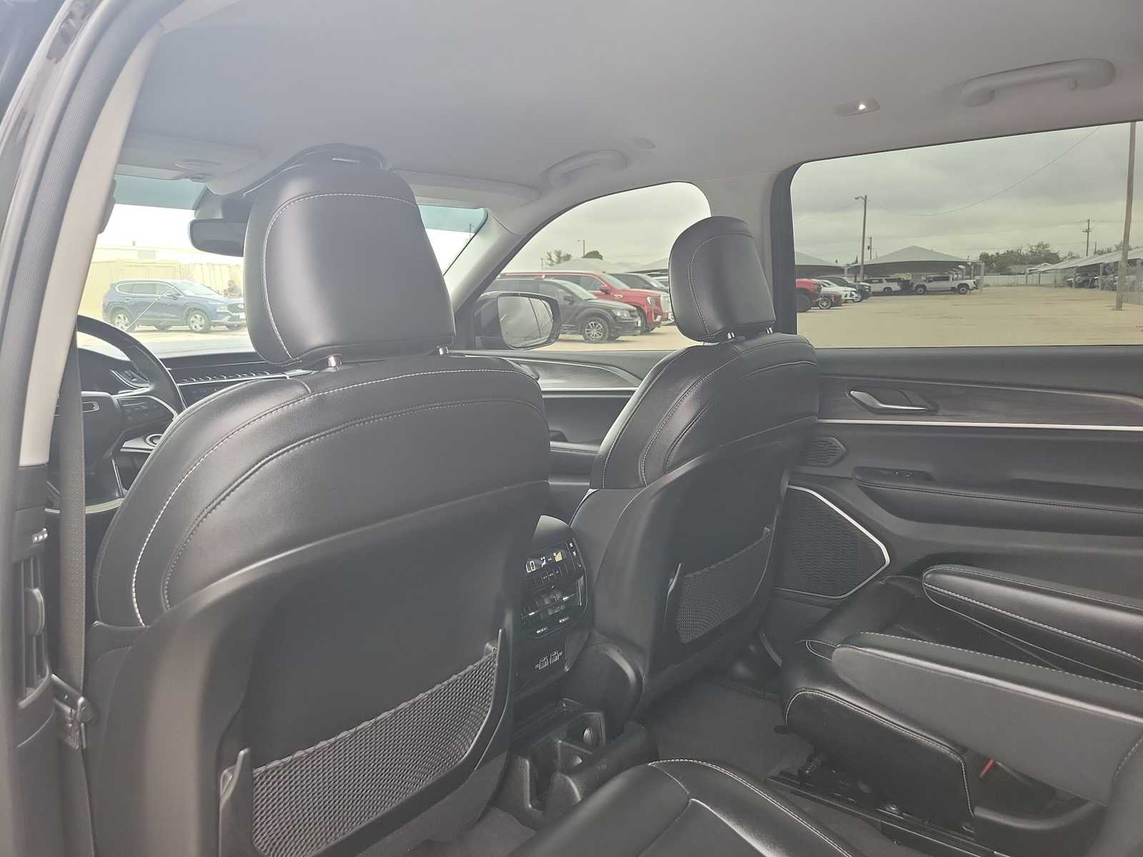 Thumbnail: 2021 Jeep Grand Cherokee L - 20