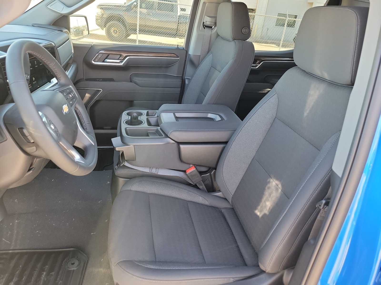 Thumbnail: 2026 Chevrolet Silverado 1500 - 19