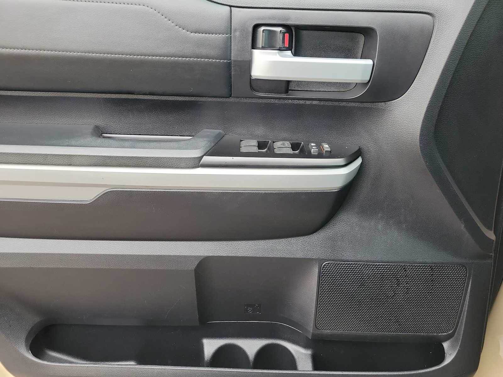 Thumbnail: 2020 Toyota Tundra - 27