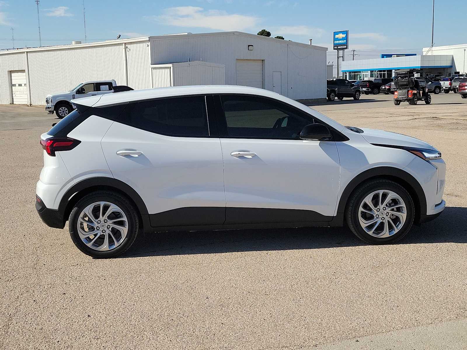 Thumbnail: 2027 Chevrolet Bolt EV - 9
