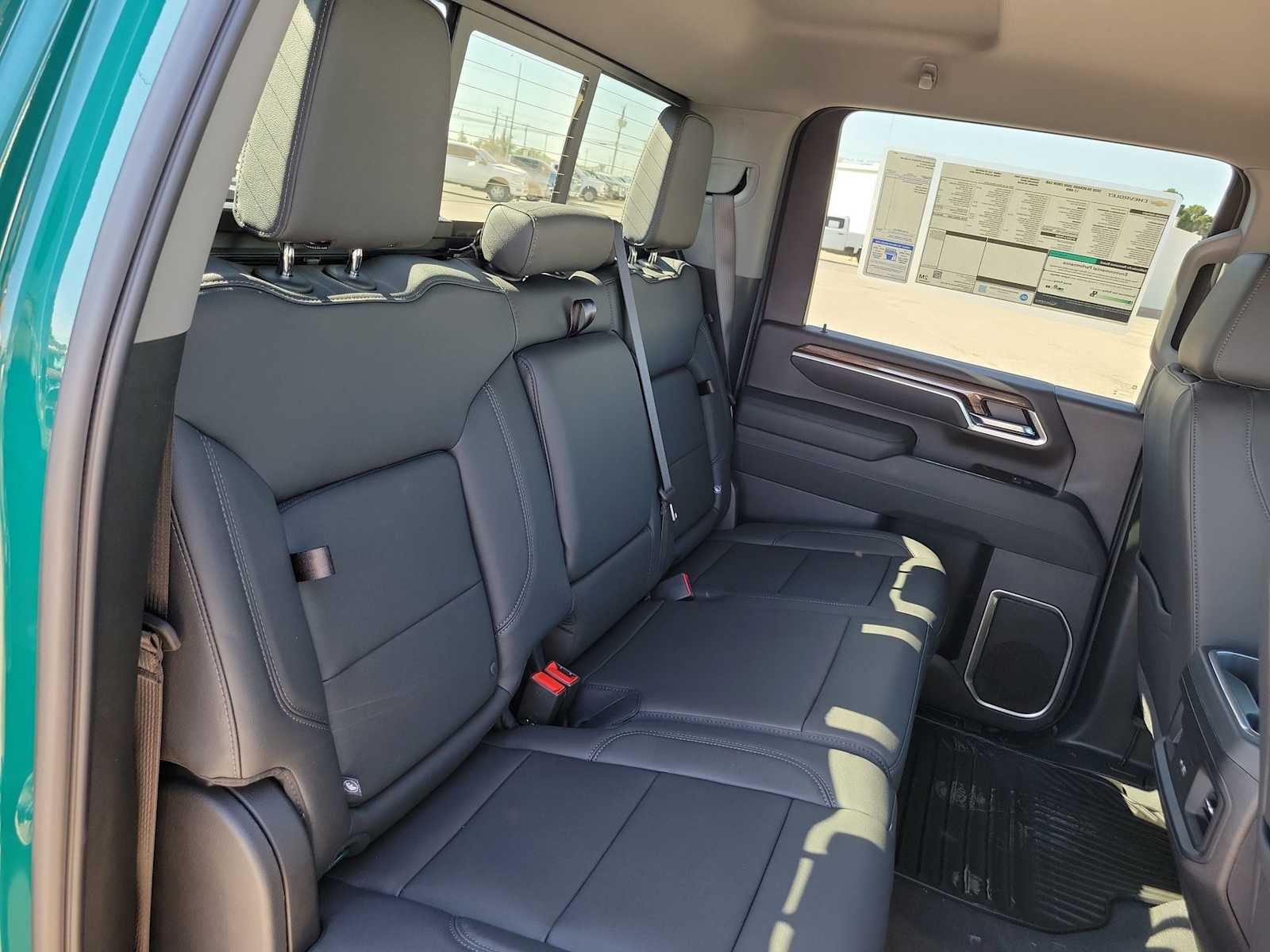 Thumbnail: 2026 Chevrolet Silverado 2500 - 17