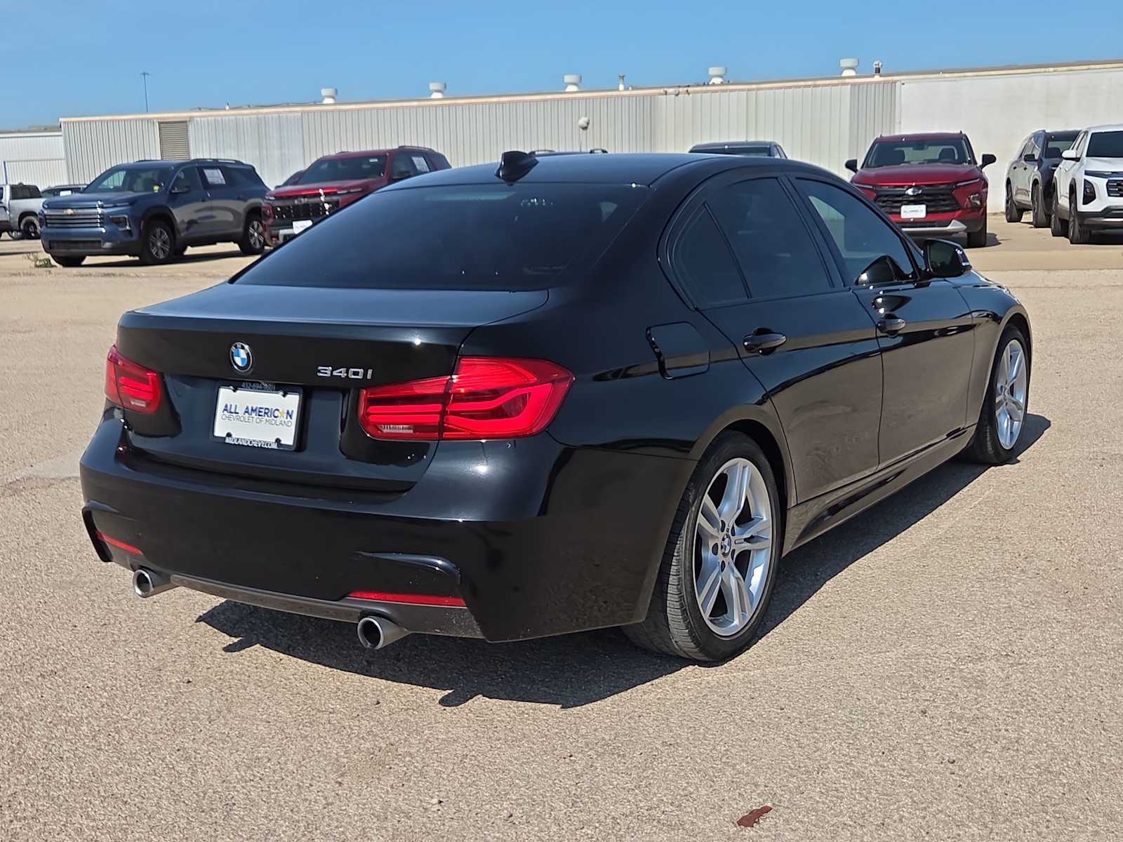 Thumbnail: 2018 BMW 3 Series - 8