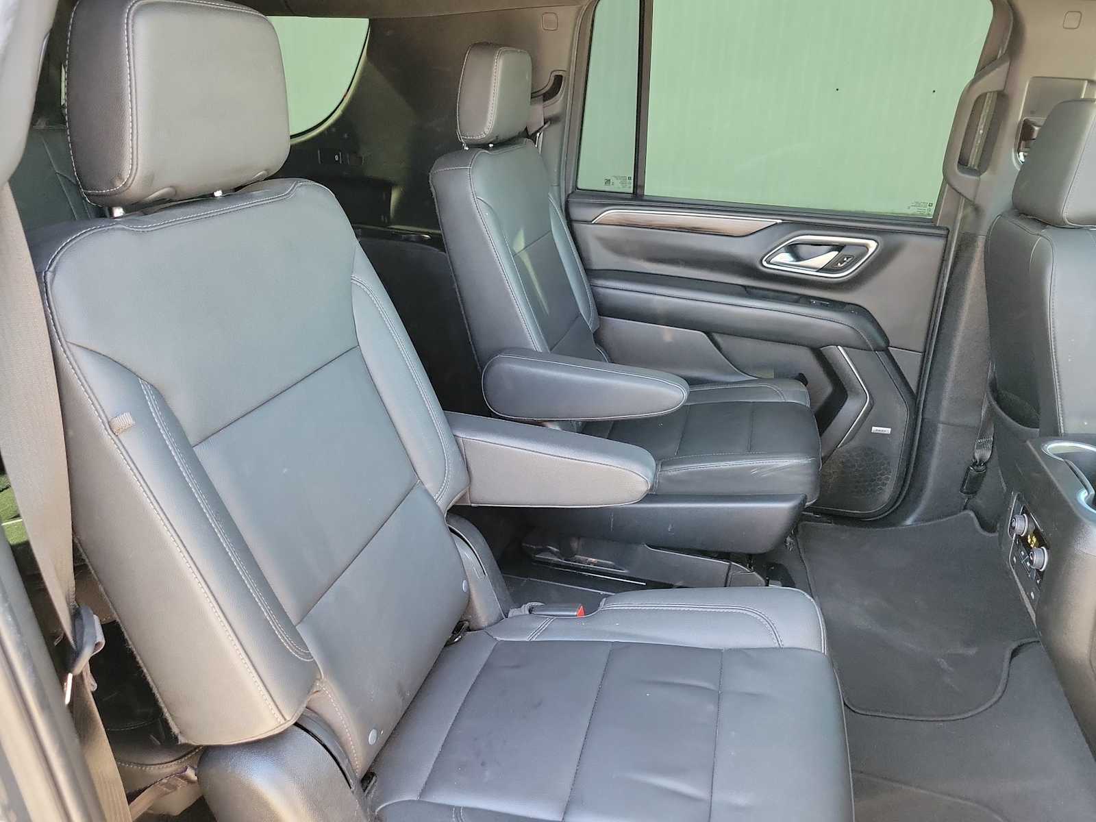 Thumbnail: 2022 Chevrolet Suburban - 21