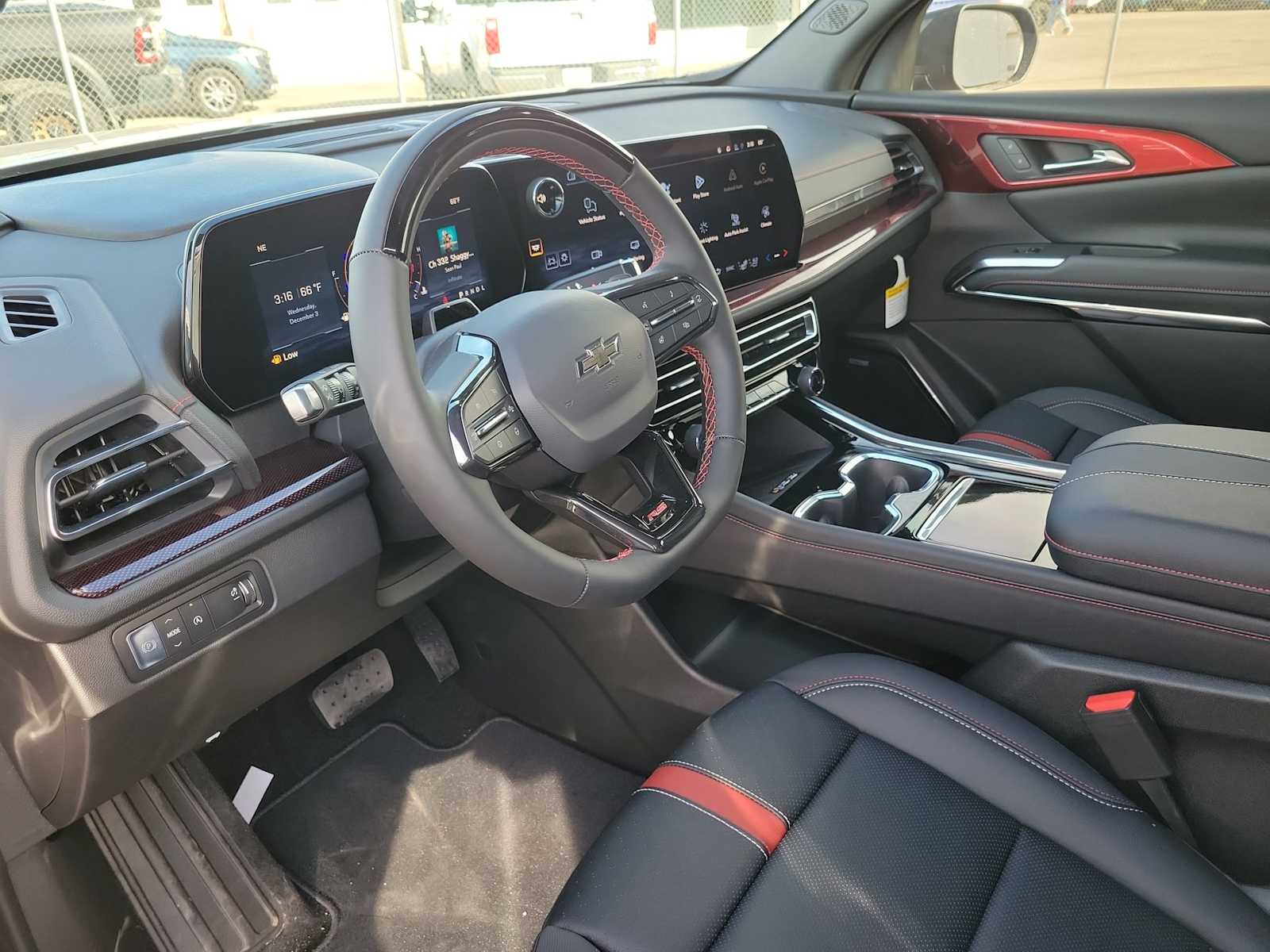 Thumbnail: 2026 Chevrolet Traverse - 10