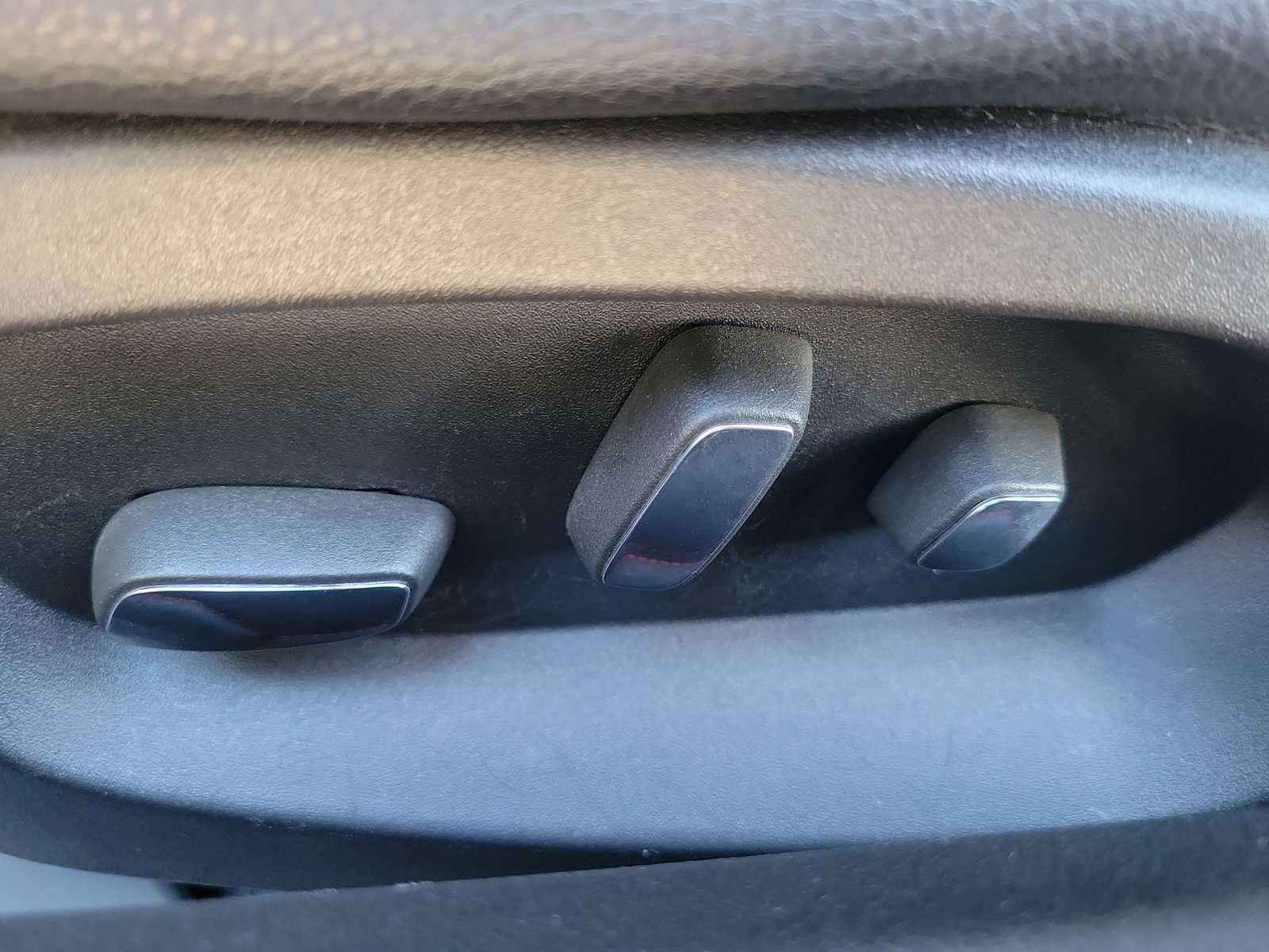 Thumbnail: 2015 Chevrolet Corvette - 20