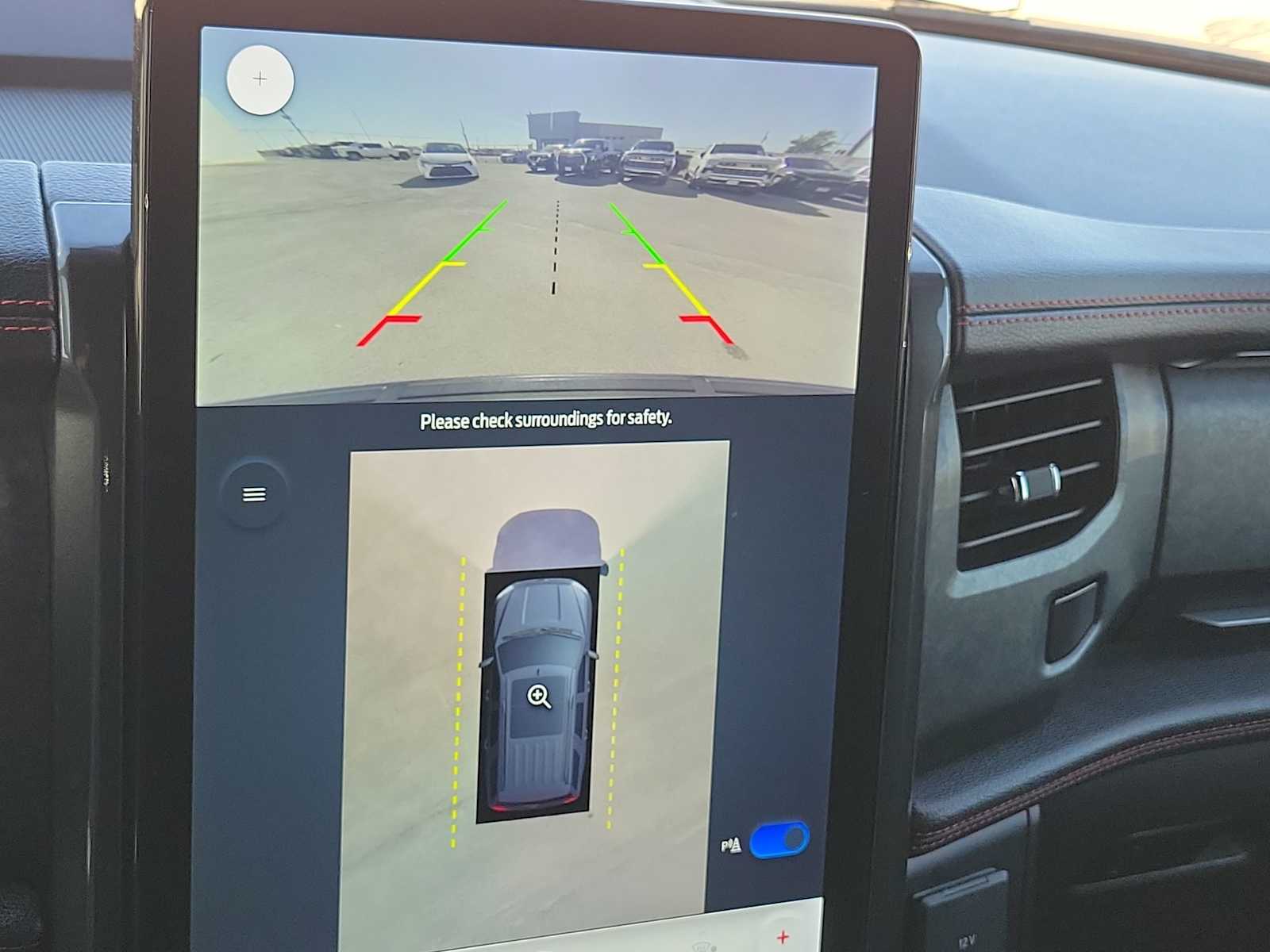 Thumbnail: 2022 Ford Expedition - 24