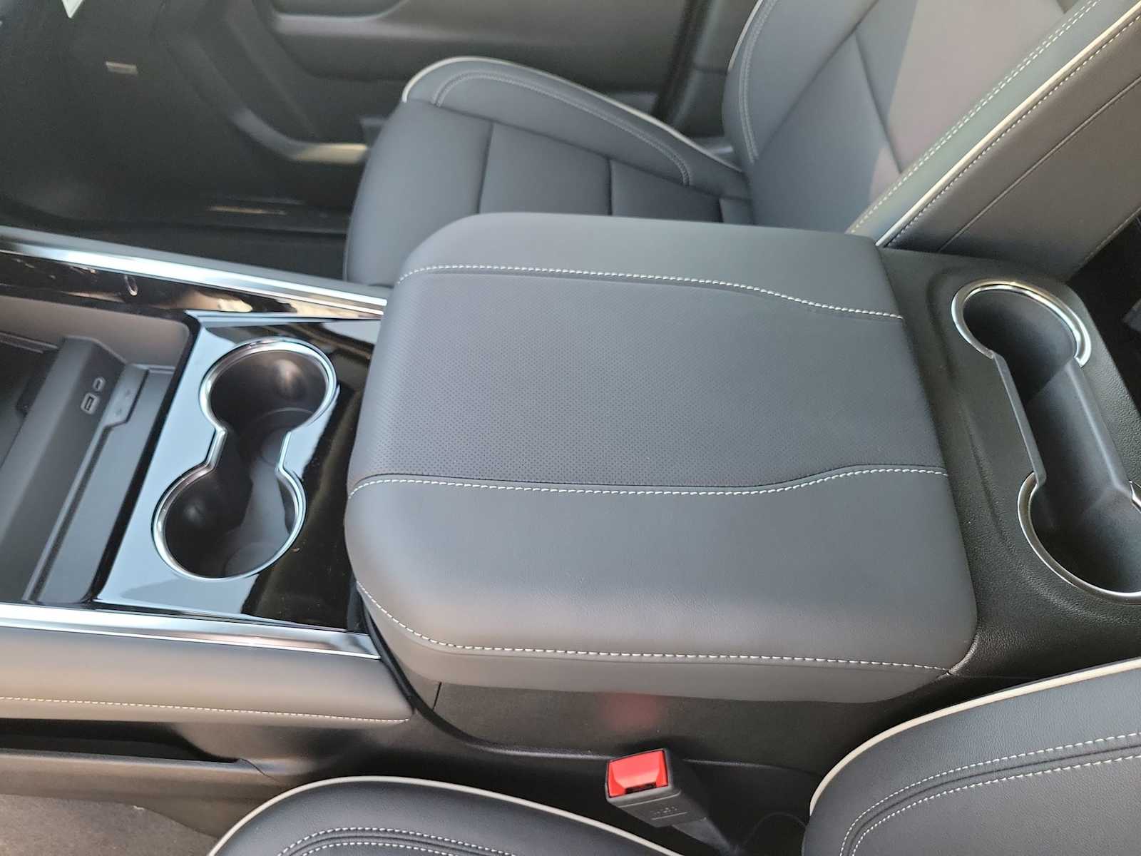 Thumbnail: 2026 Chevrolet Tahoe - 24