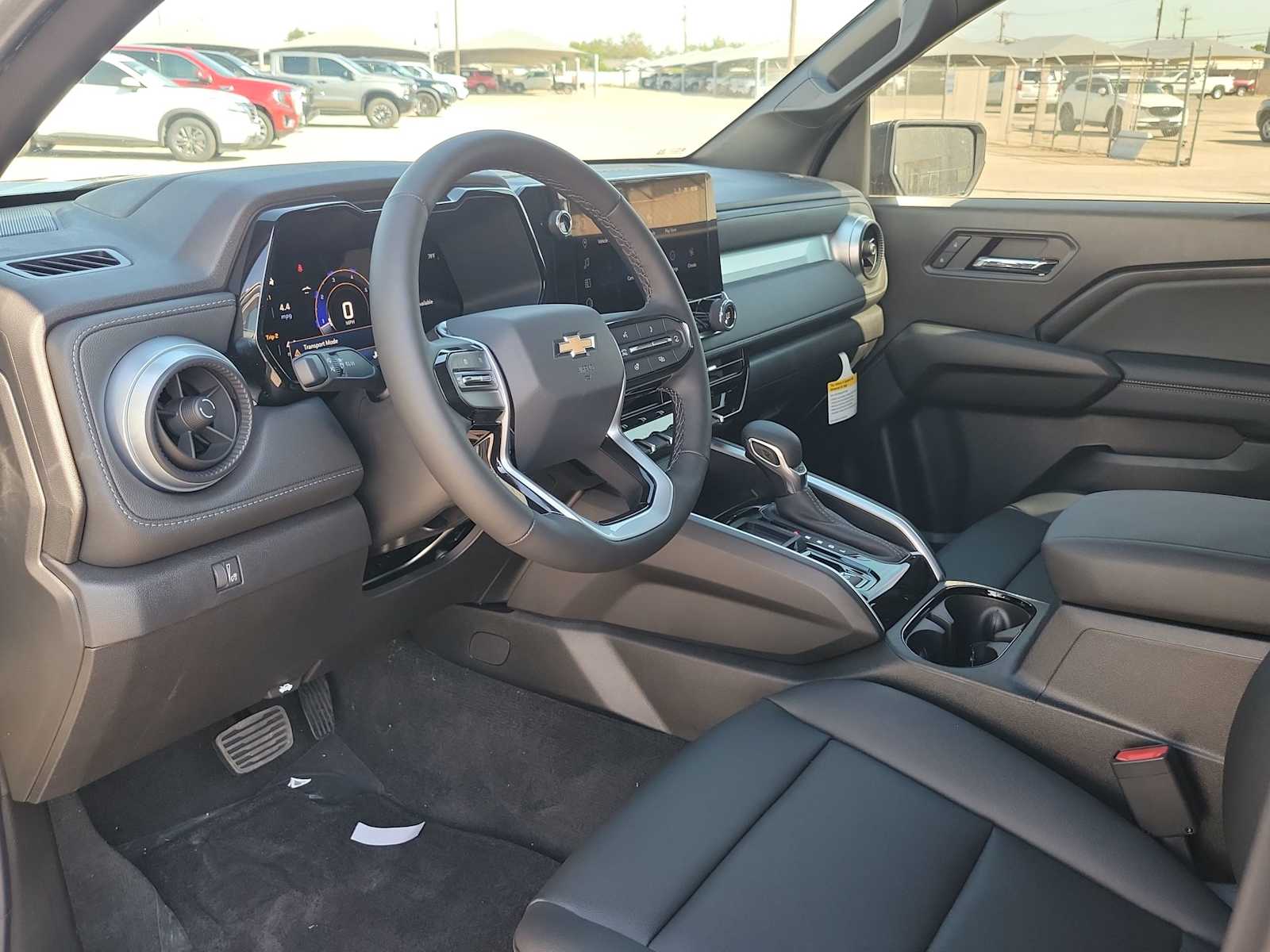 Thumbnail: 2026 Chevrolet Colorado - 10