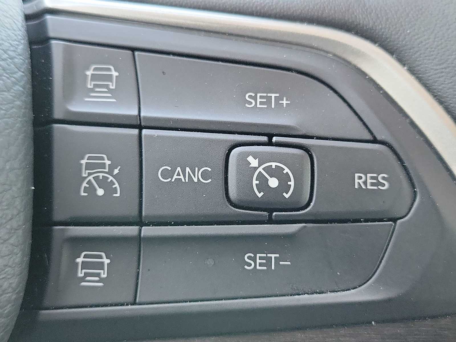 Thumbnail: 2022 Jeep Grand Cherokee - 27