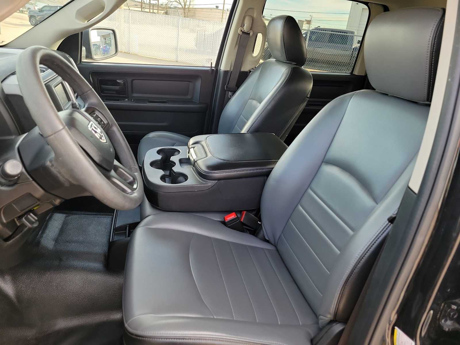 Thumbnail: 2023 RAM 1500 Classic - 15