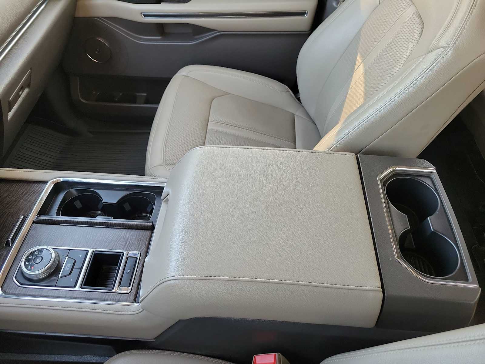 Thumbnail: 2021 Ford Expedition - 20