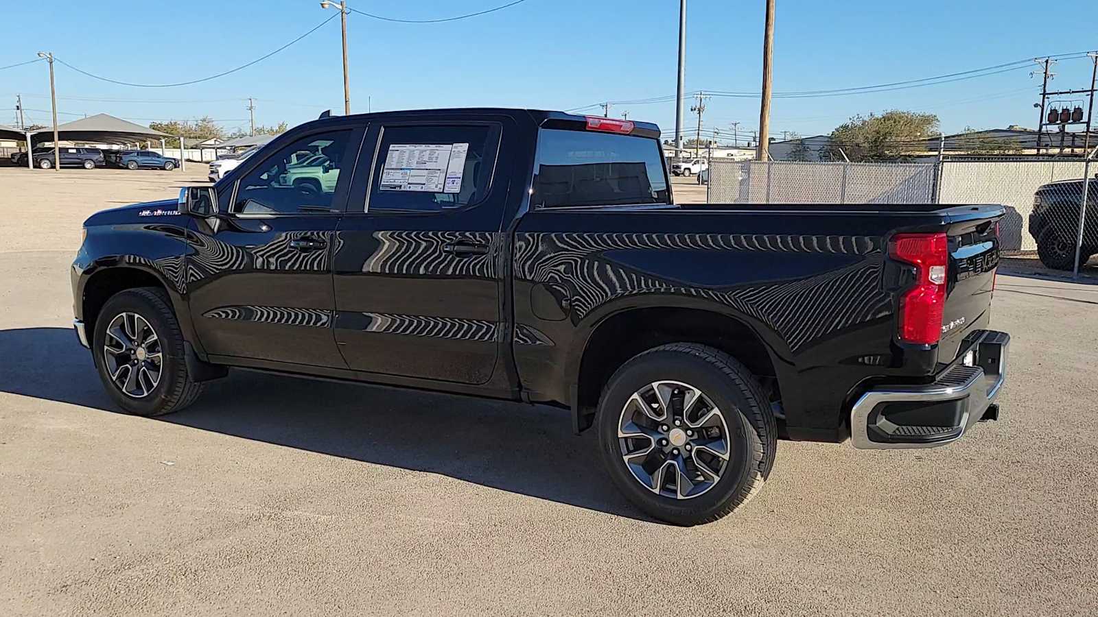 Thumbnail: 2026 Chevrolet Silverado 1500 - 6