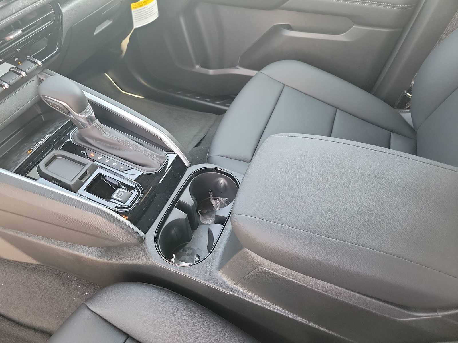 Thumbnail: 2026 Chevrolet Colorado - 24