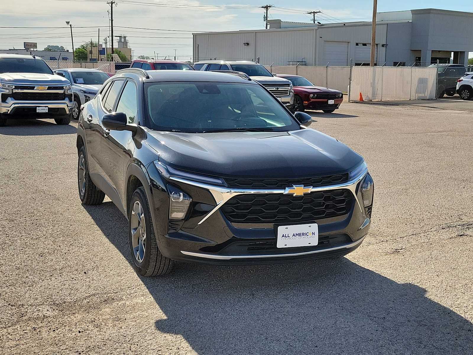 Thumbnail: 2025 Chevrolet Trax - 2