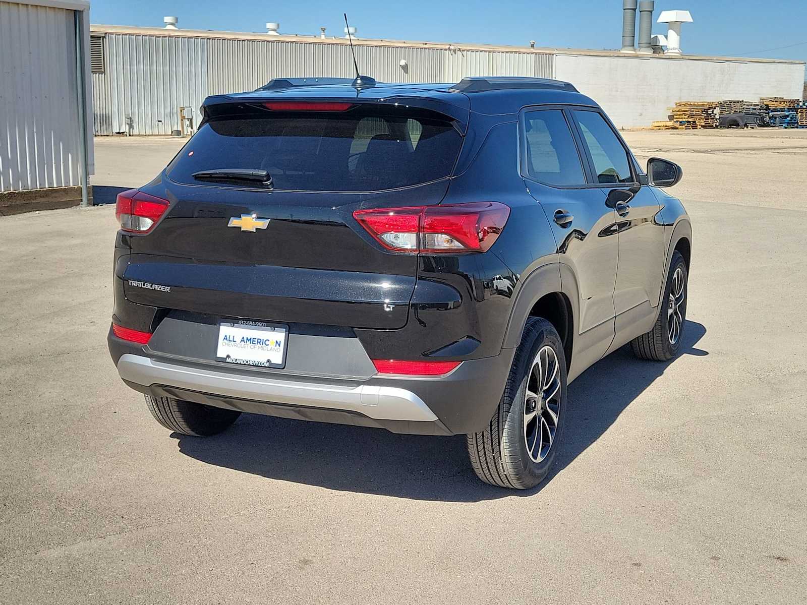 Thumbnail: 2026 Chevrolet TrailBlazer - 8