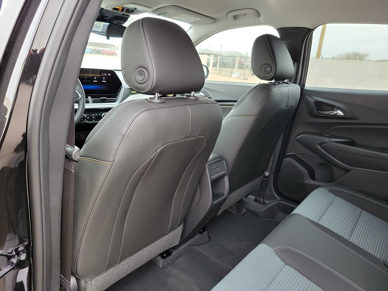 Thumbnail: 2026 Chevrolet Trax - 16