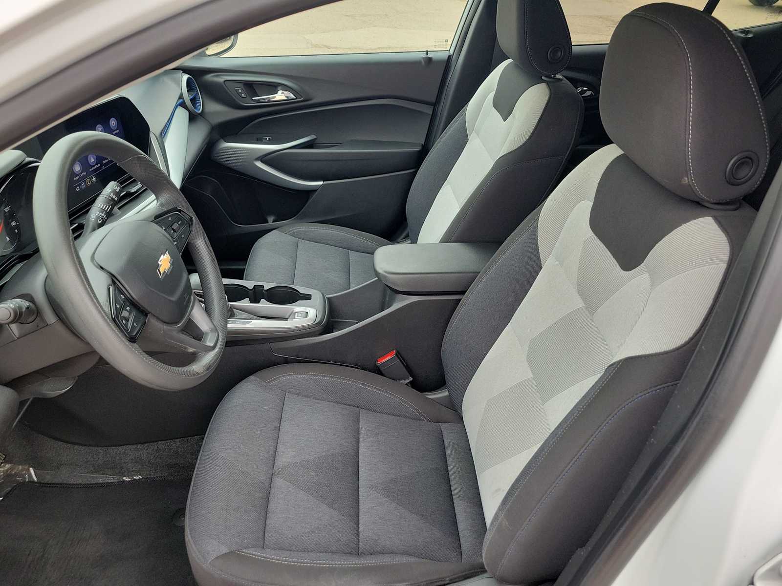 Thumbnail: 2024 Chevrolet Trax - 15
