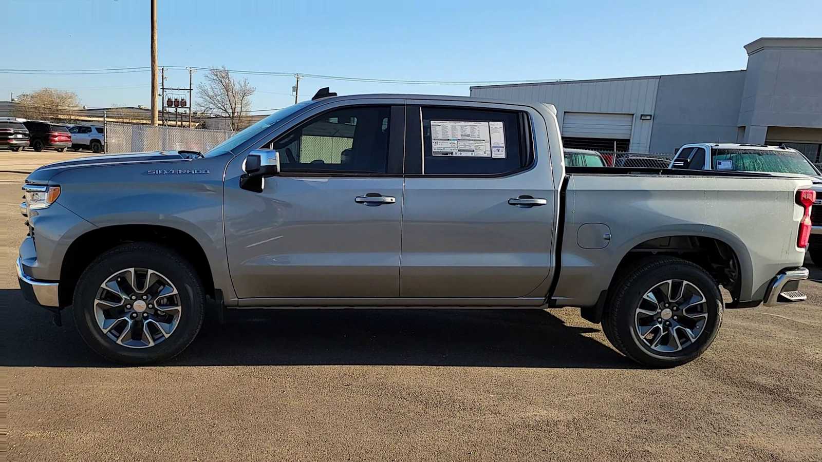 Thumbnail: 2026 Chevrolet Silverado 1500 - 5