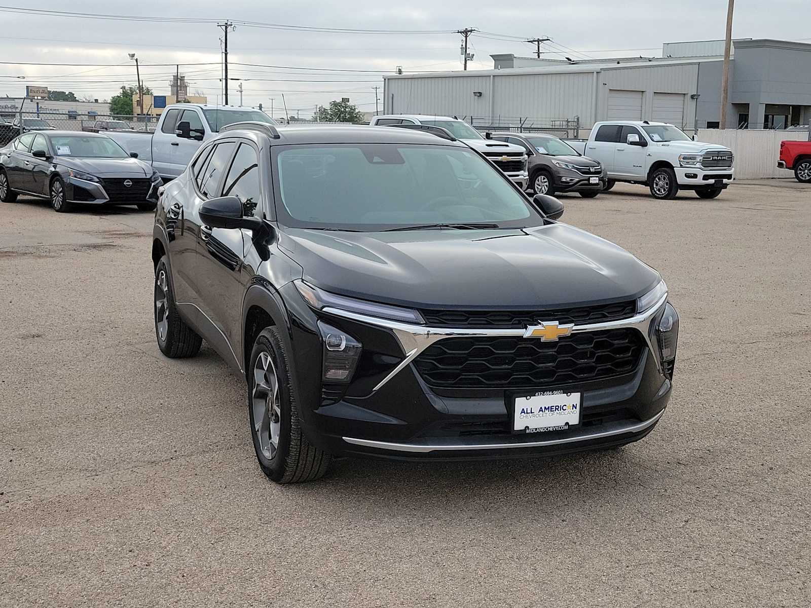 Thumbnail: 2025 Chevrolet Trax - 2