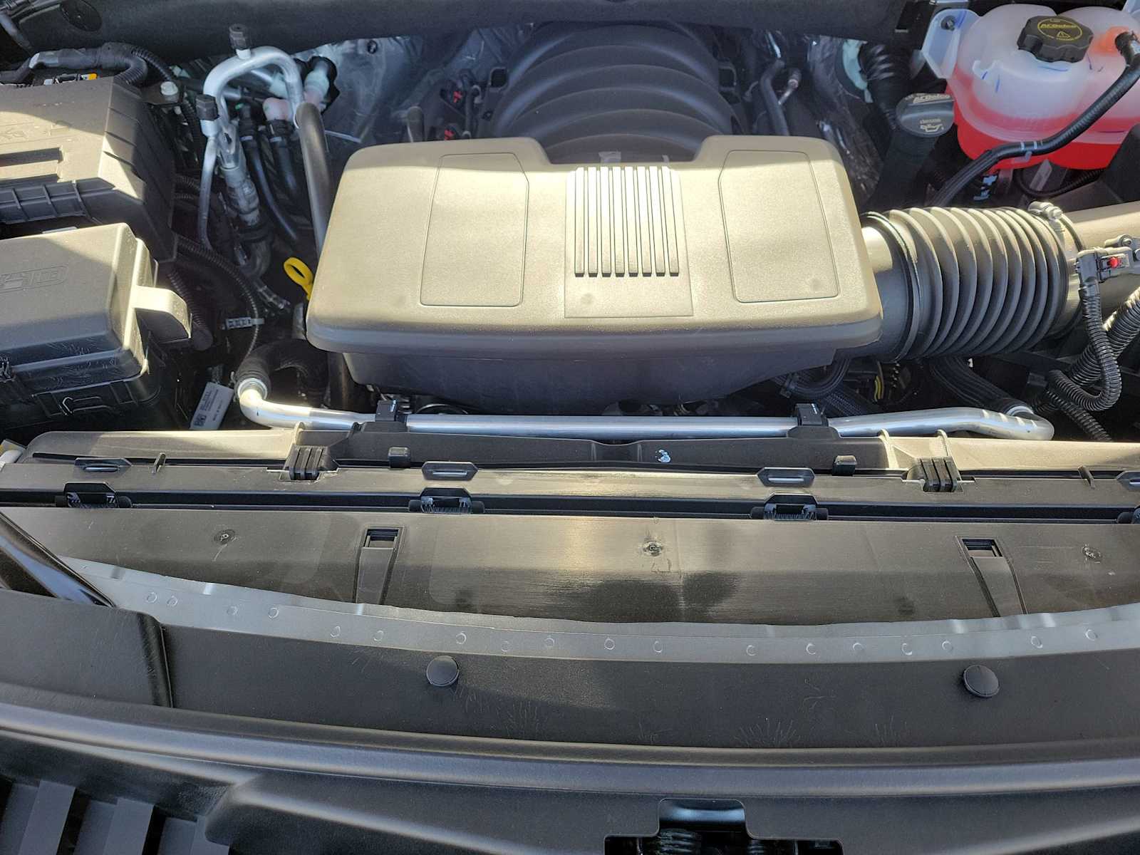 Thumbnail: 2026 Chevrolet Suburban - 17