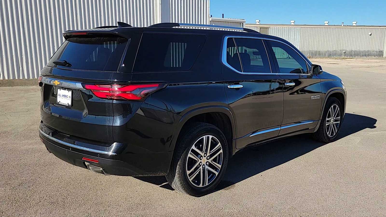 Thumbnail: 2023 Chevrolet Traverse - 7