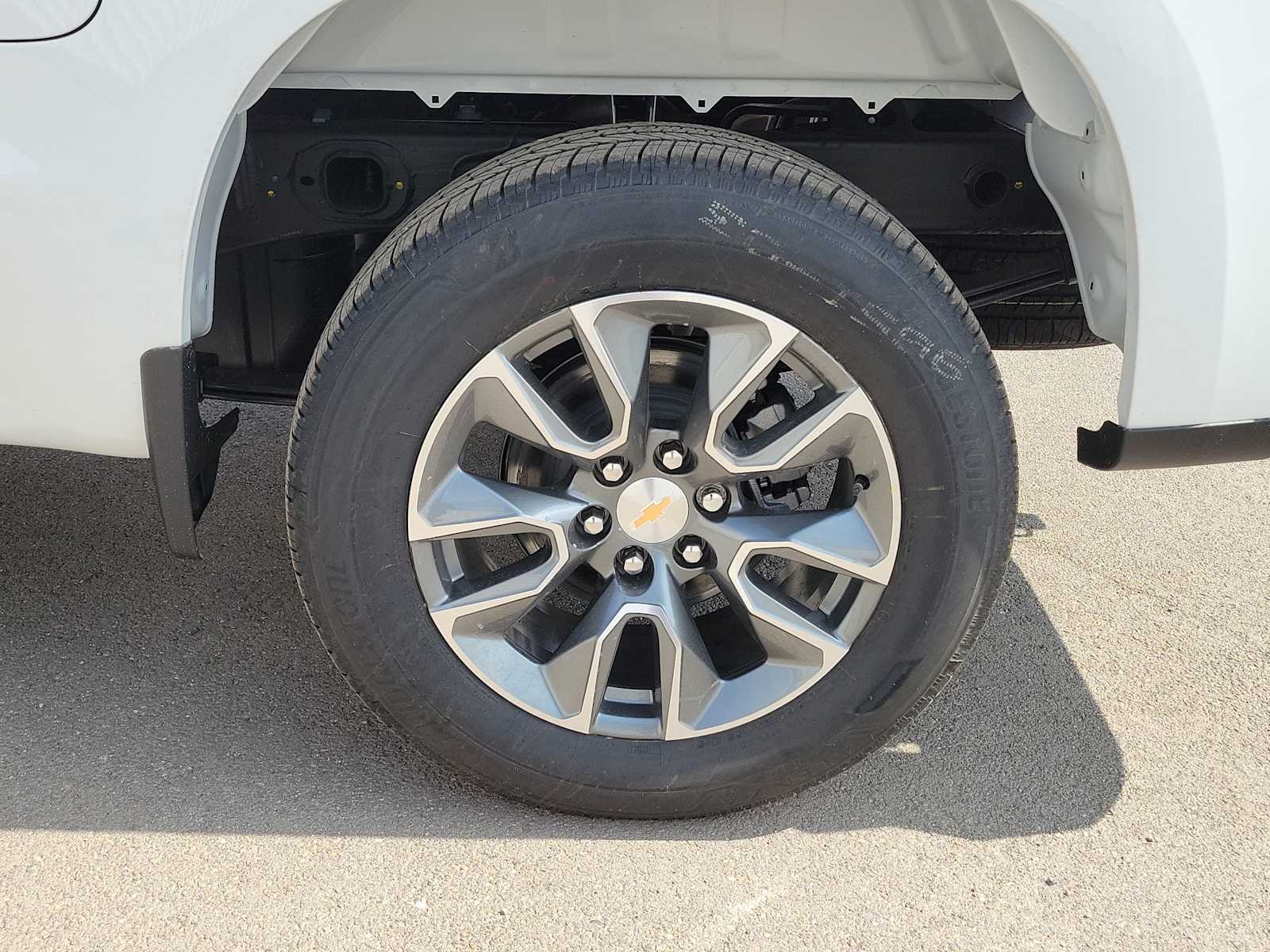 Thumbnail: 2026 Chevrolet Silverado 1500 - 12