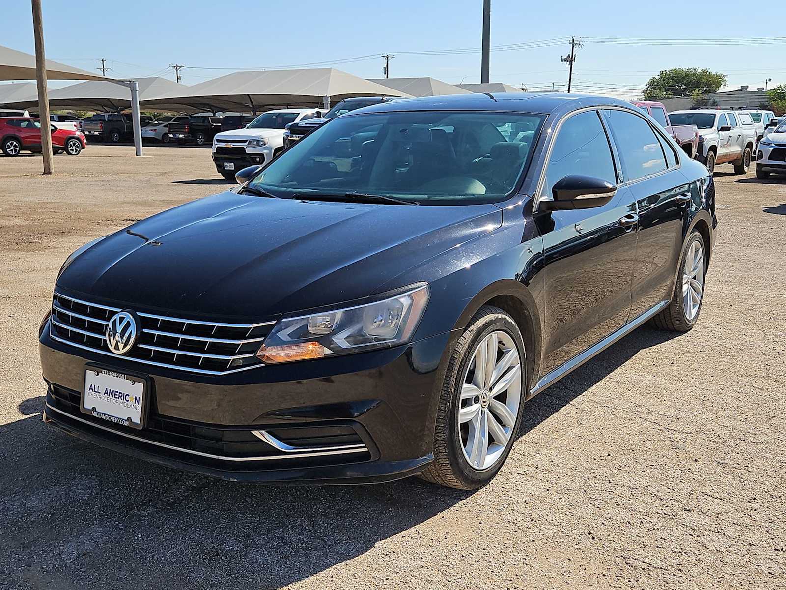 Thumbnail: 2019 Volkswagen Passat - 4