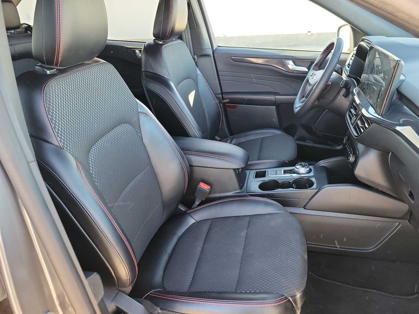 Thumbnail: 2024 Ford Escape - 22