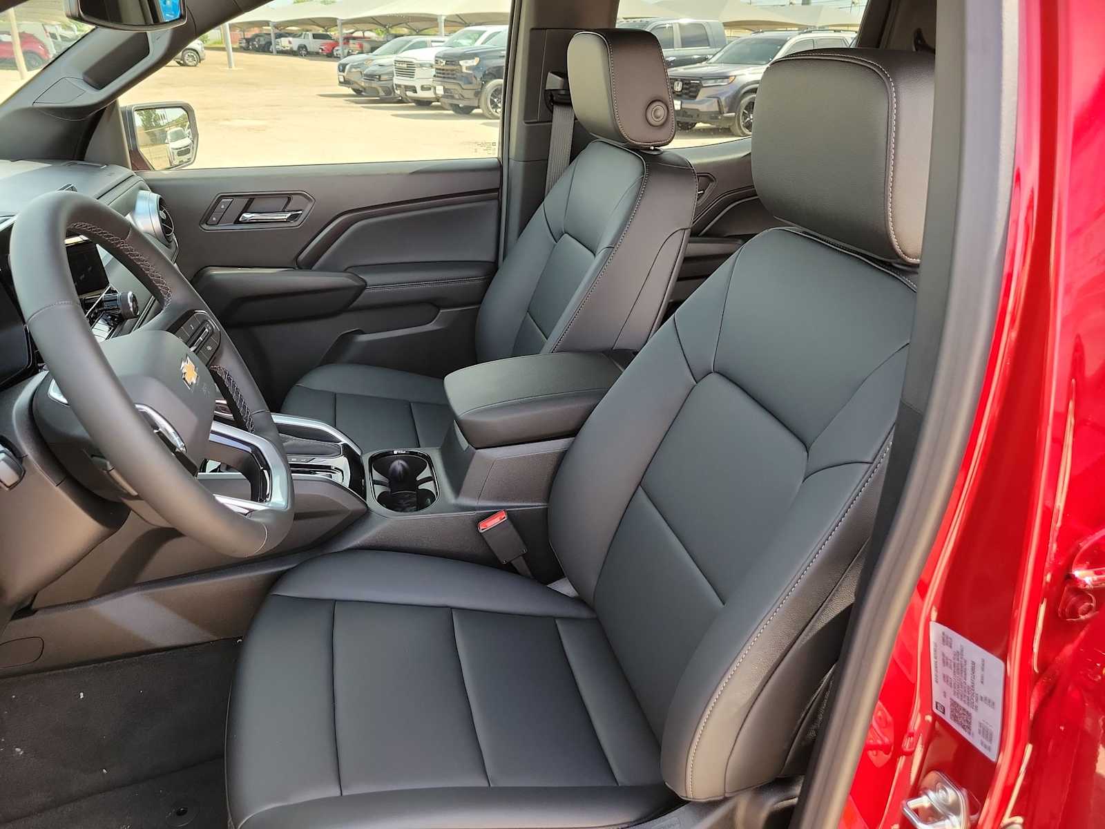 Thumbnail: 2026 Chevrolet Colorado - 15