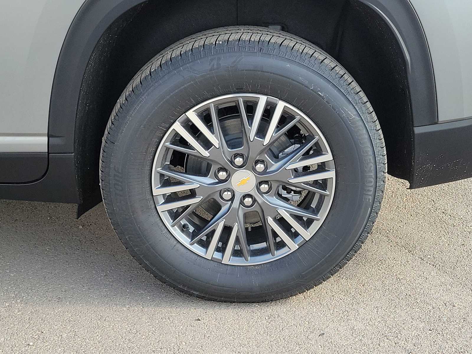 Thumbnail: 2026 Chevrolet Traverse - 12