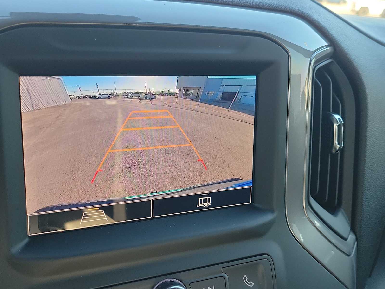 Thumbnail: 2026 Chevrolet Silverado 1500 - 28