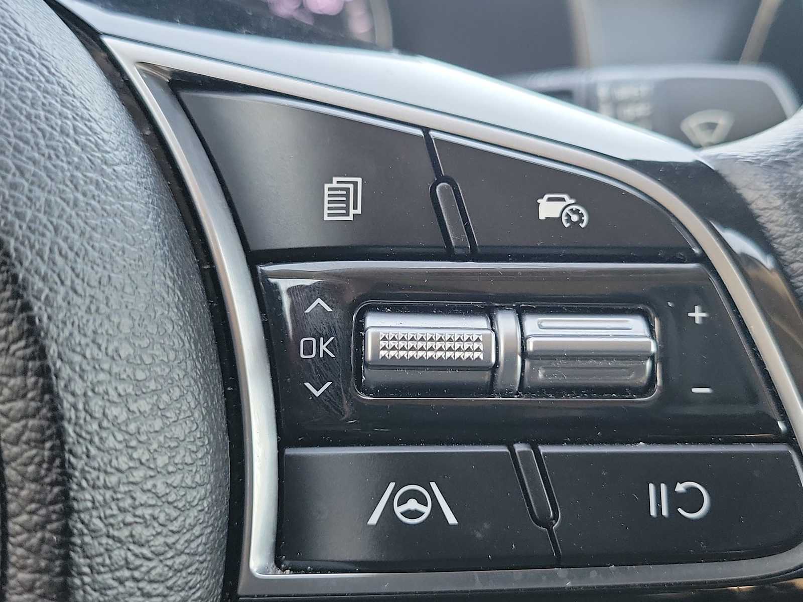 Thumbnail: 2024 Kia Forte - 27