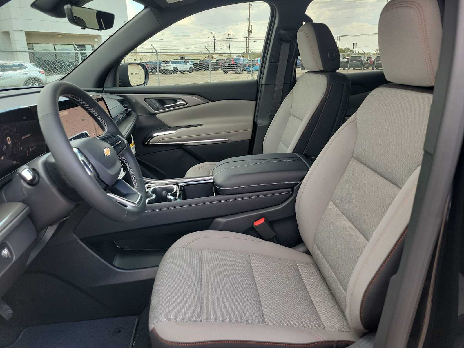 Thumbnail: 2026 Chevrolet Traverse - 21