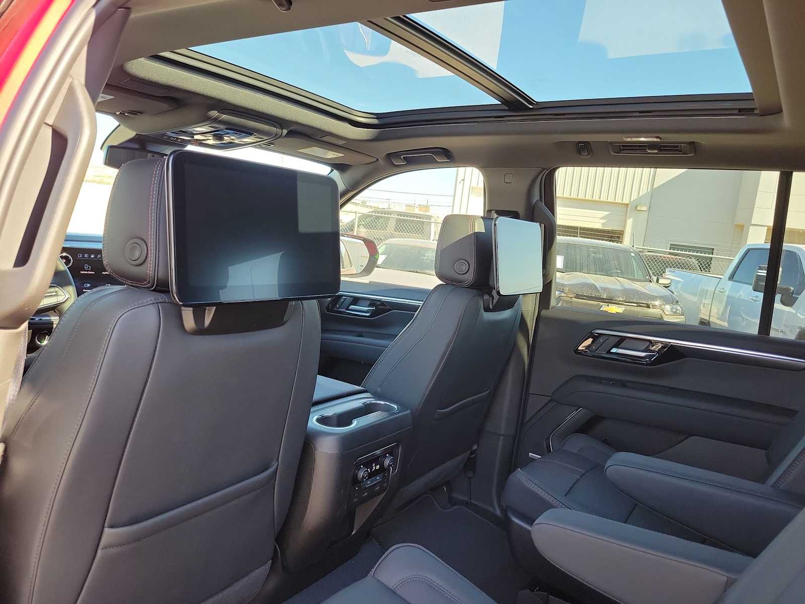 Thumbnail: 2026 Chevrolet Tahoe - 20