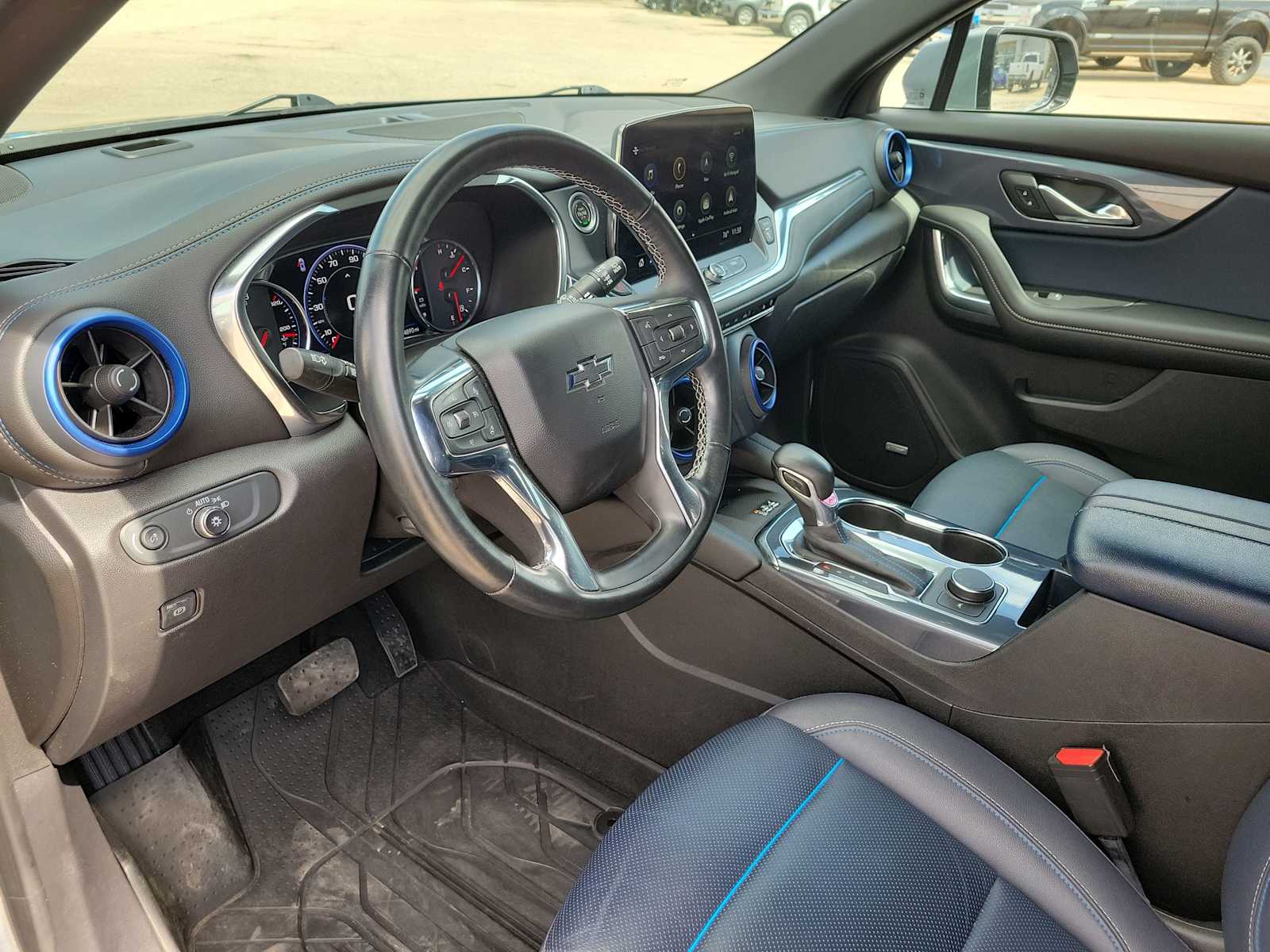 Thumbnail: 2023 Chevrolet Blazer - 10