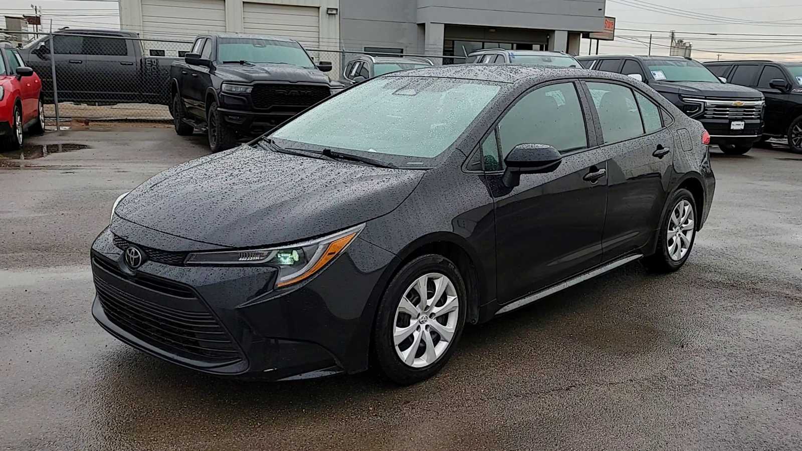 Thumbnail: 2023 Toyota Corolla - 4