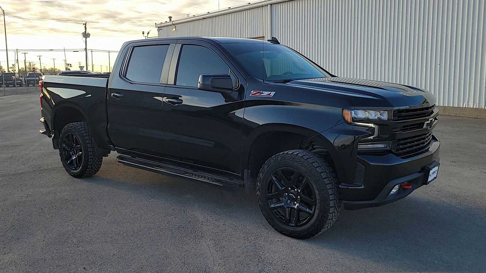 Thumbnail: 2021 Chevrolet Silverado 1500 - 2