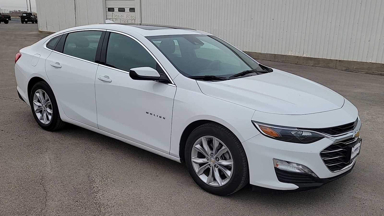 Thumbnail: 2023 Chevrolet Malibu - 2