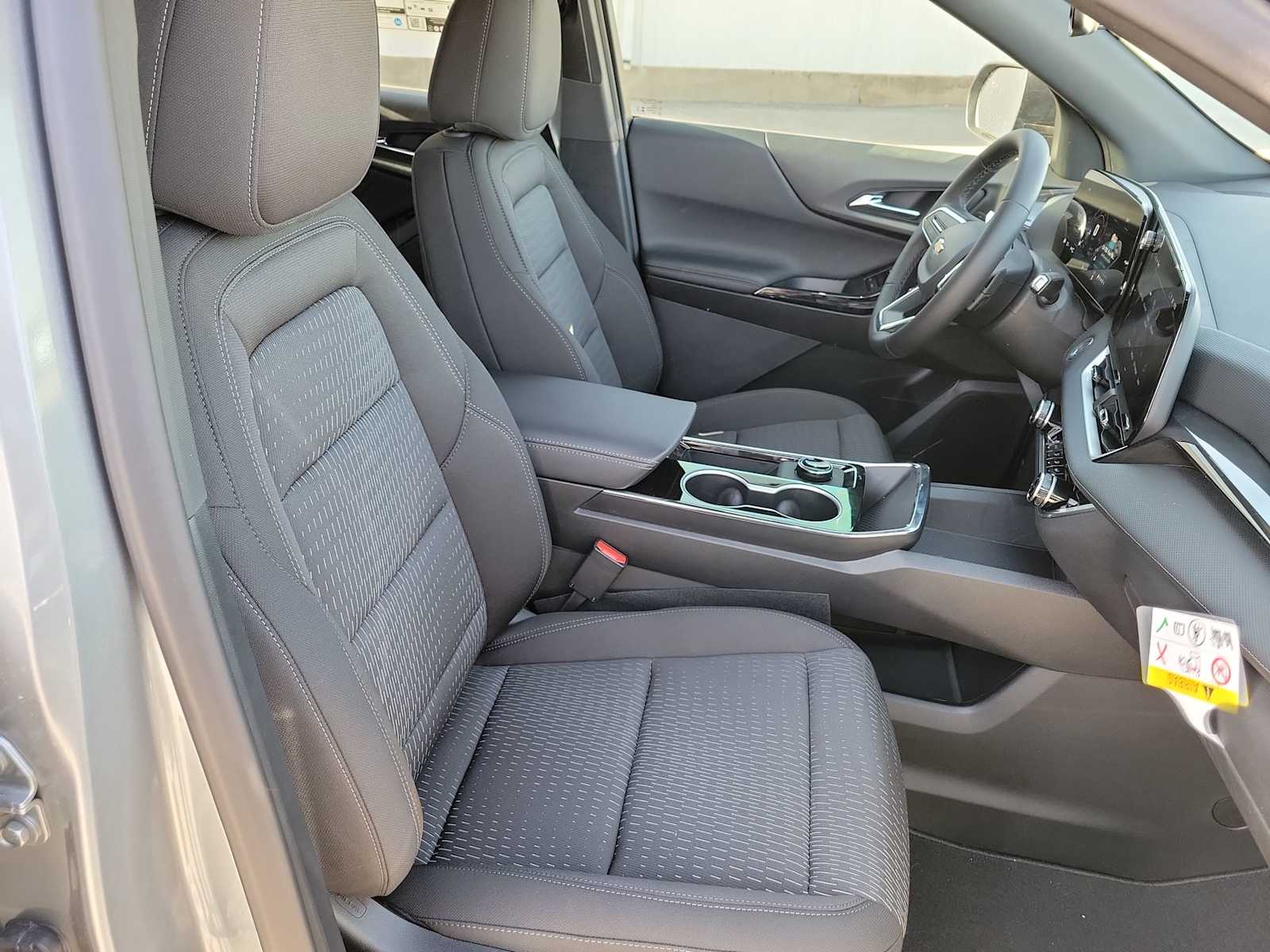 Thumbnail: 2026 Chevrolet Equinox - 22