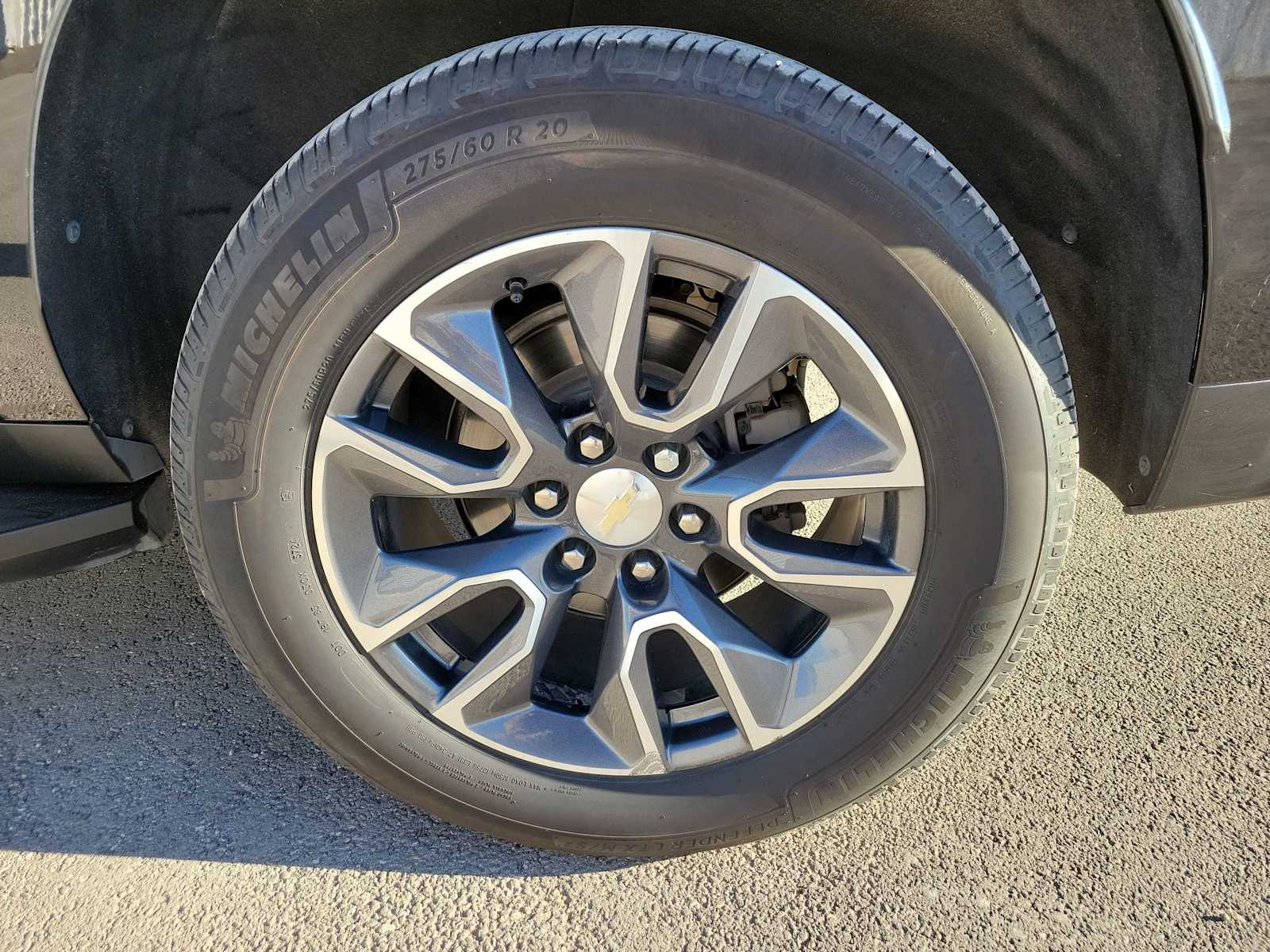 Thumbnail: 2021 Chevrolet Suburban - 16