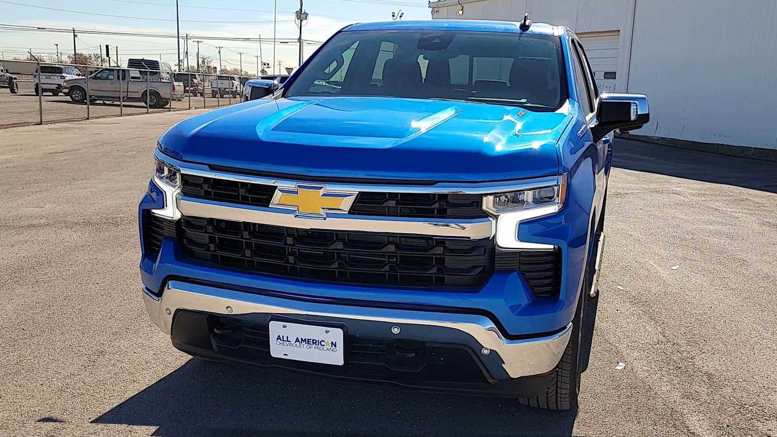 Thumbnail: 2026 Chevrolet Silverado 1500 - 3