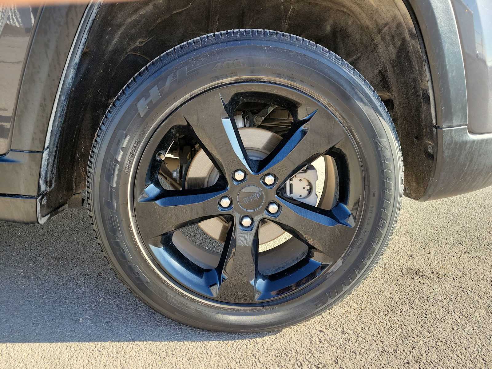 Thumbnail: 2023 Jeep Grand Cherokee - 12