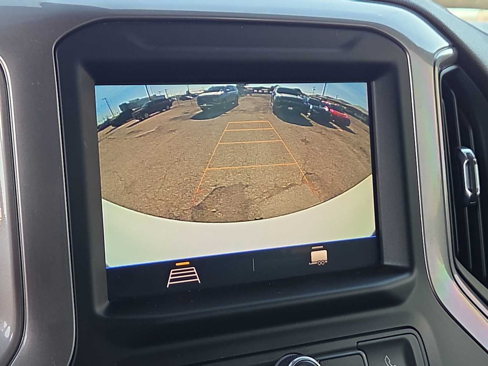Thumbnail: 2022 Chevrolet Silverado 1500 - 24