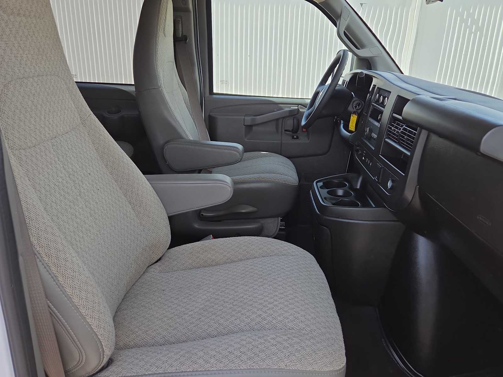 Thumbnail: 2025 Chevrolet Express - 18