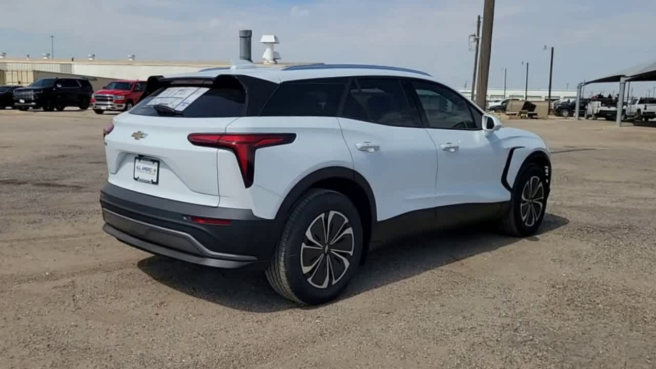 Thumbnail: 2025 Chevrolet Blazer EV - 8