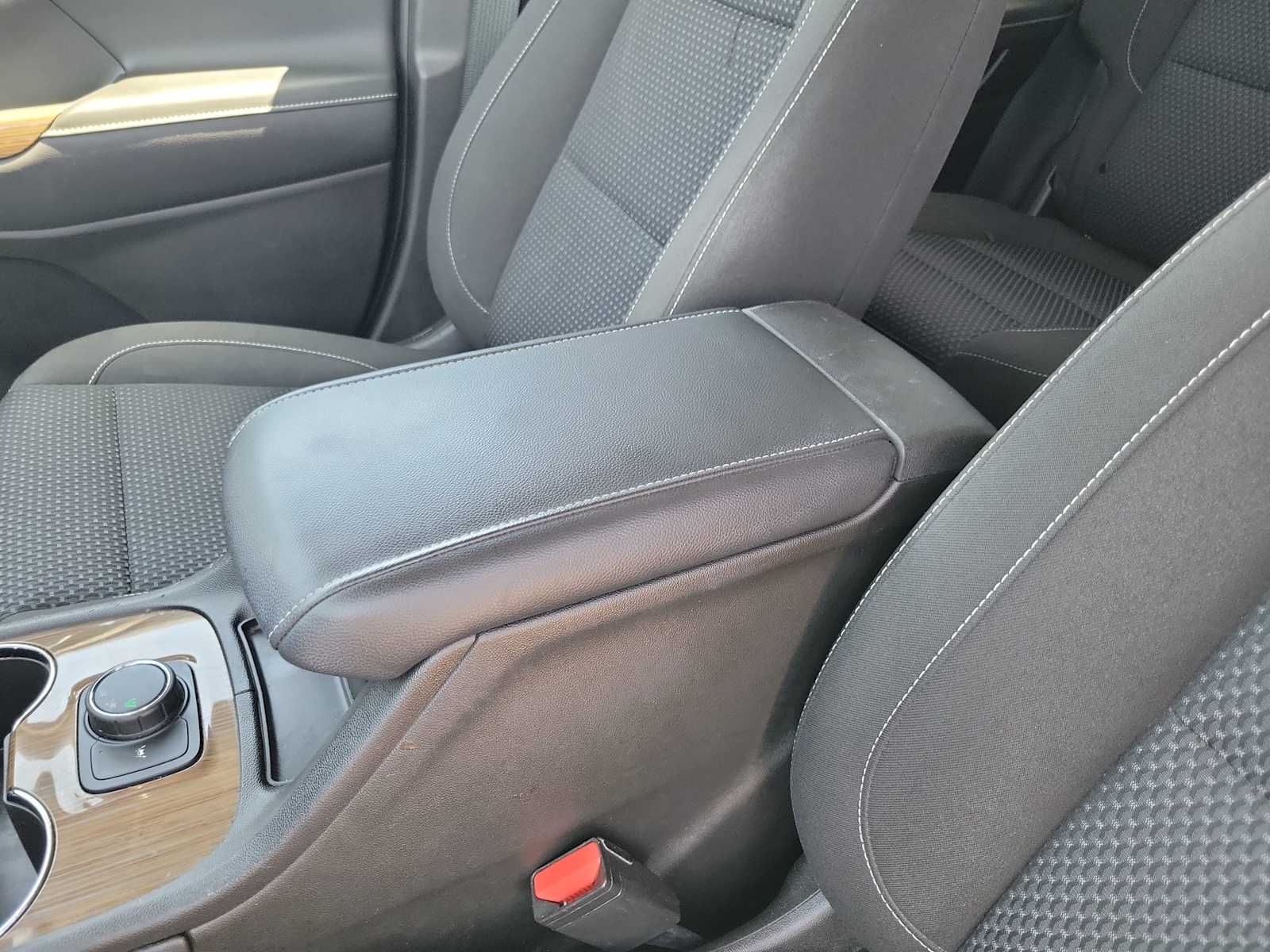 Thumbnail: 2023 GMC Acadia - 24
