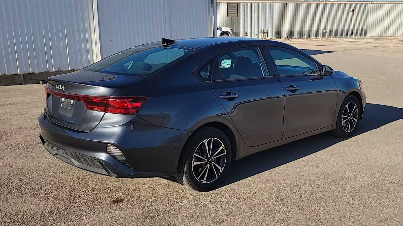 Thumbnail: 2024 Kia Forte - 8