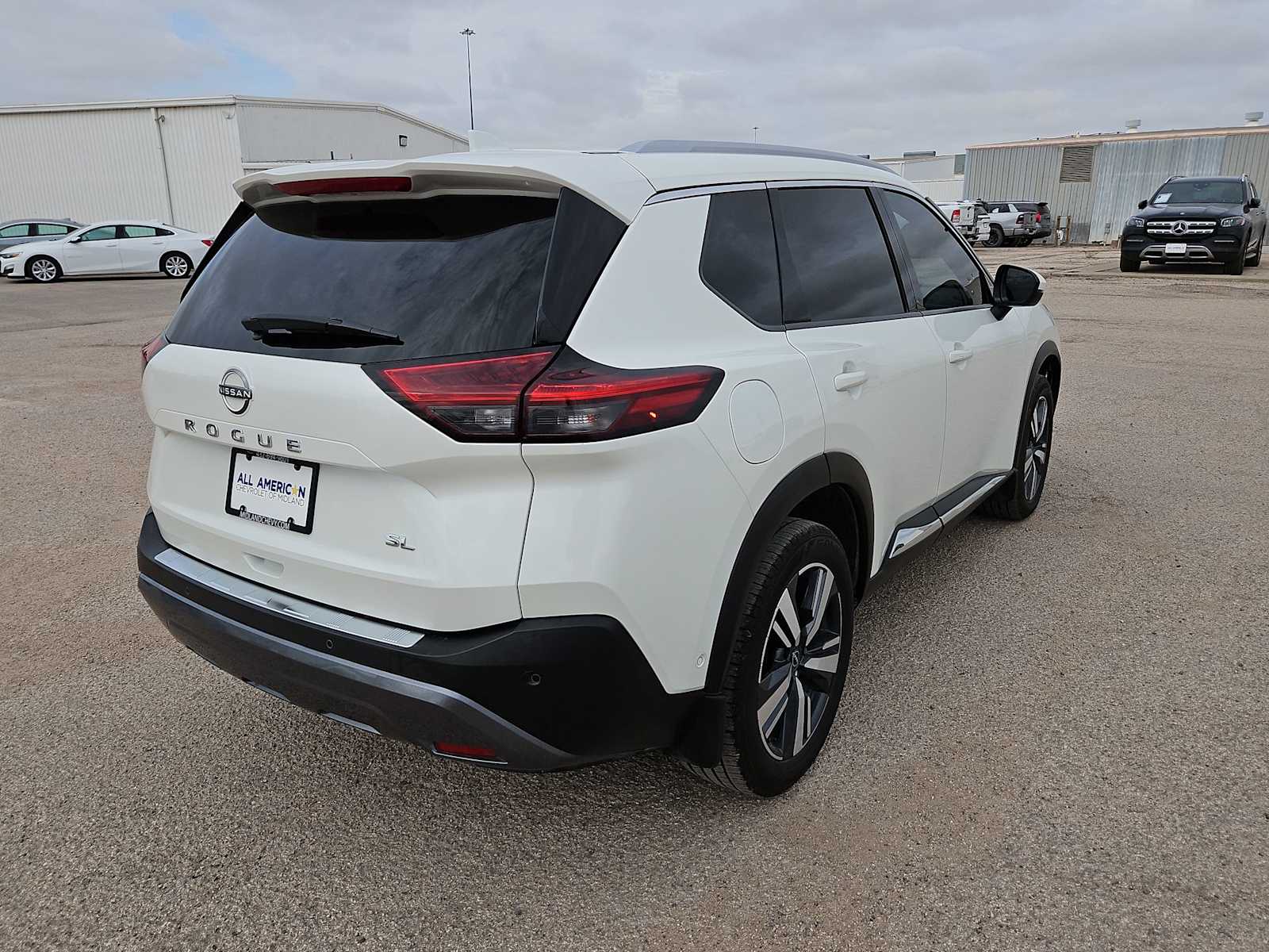 Thumbnail: 2023 Nissan Rogue - 8