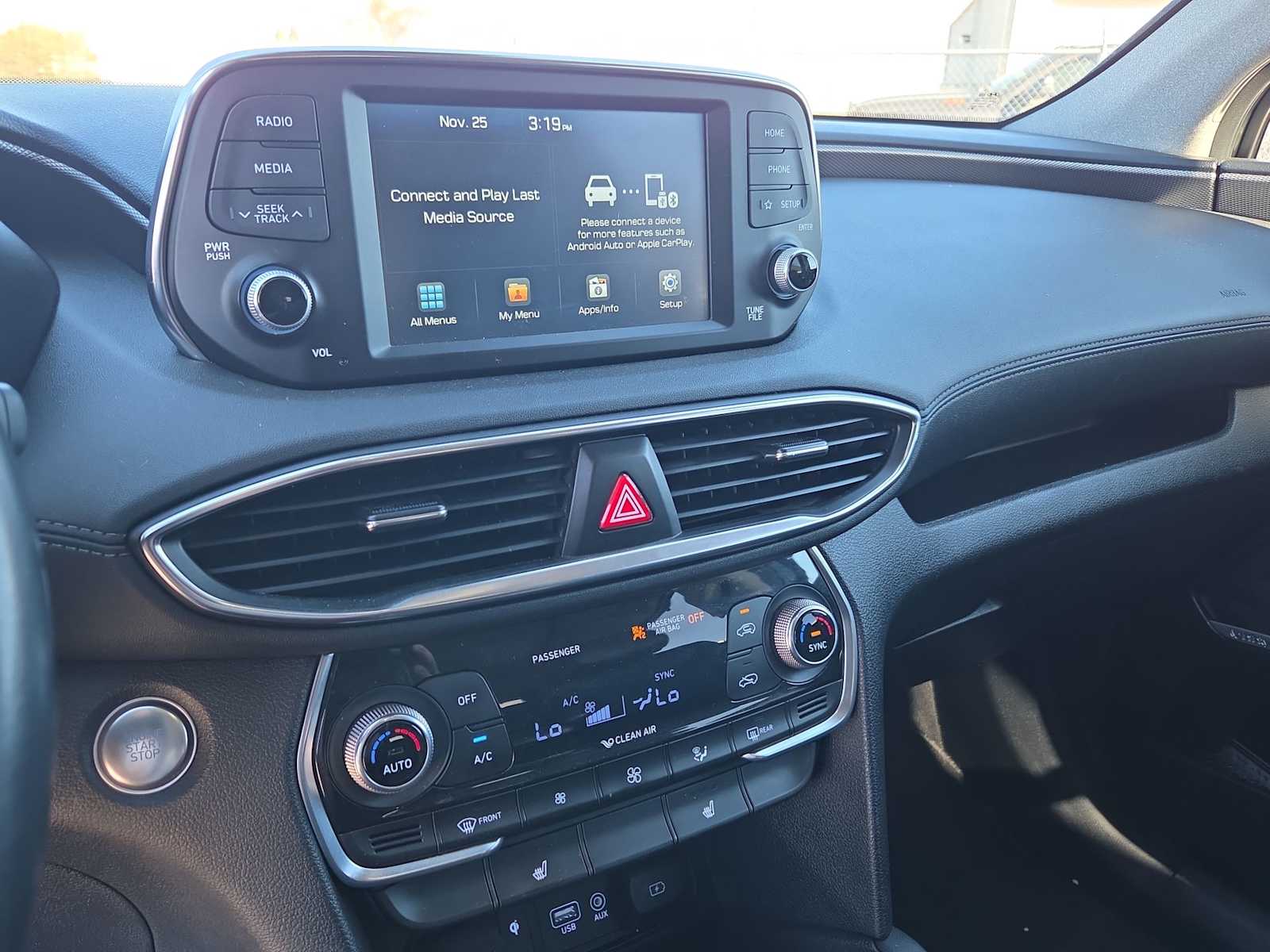 Thumbnail: 2020 Hyundai Santa Fe - 29