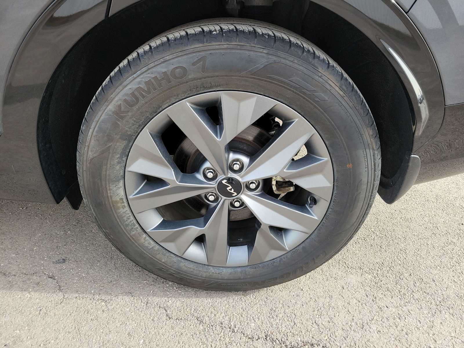 Thumbnail: 2023 Kia Sportage - 16